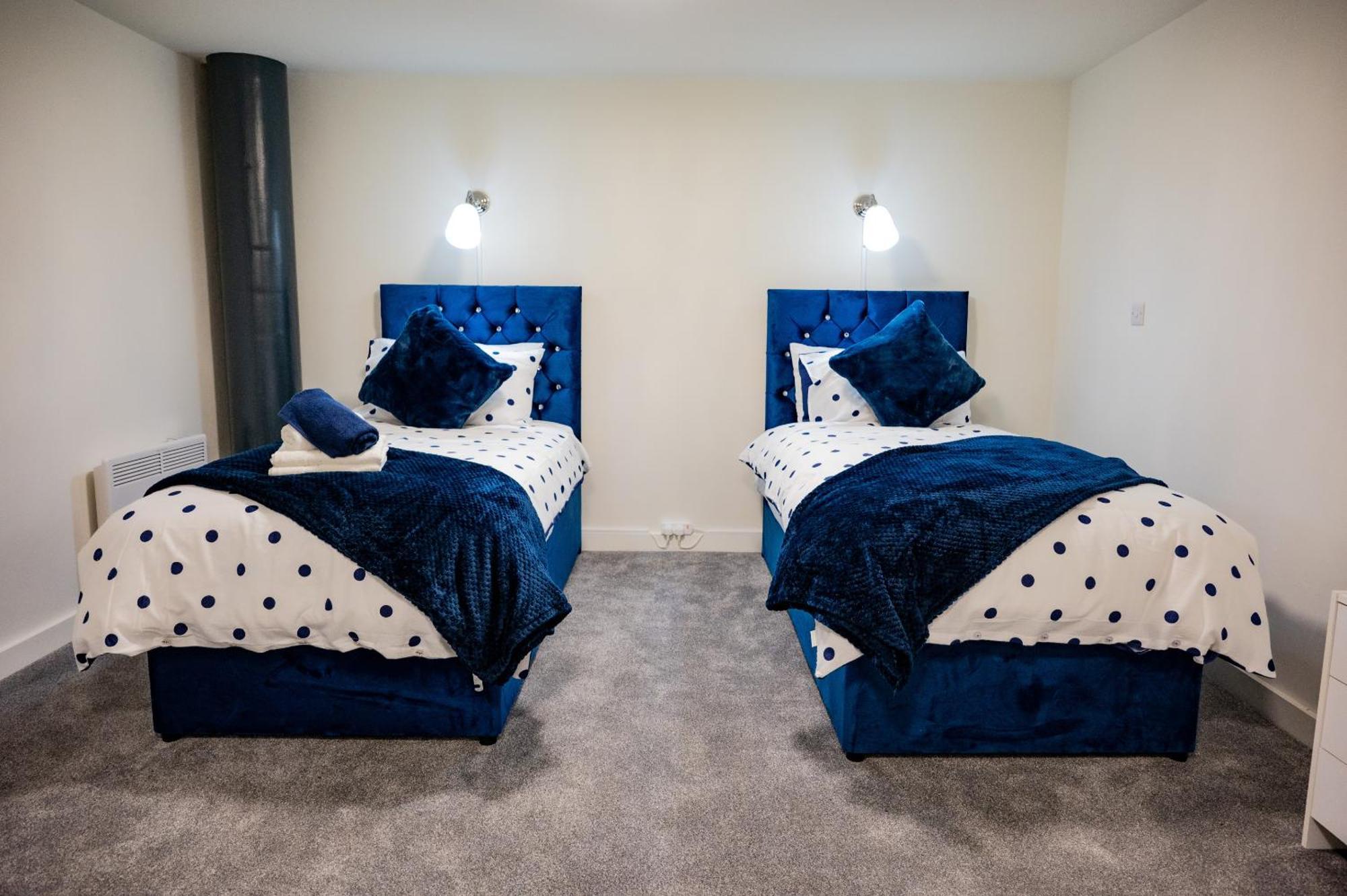 Апартаменти Basement Bliss Hideaway Бредфорд Екстер'єр фото