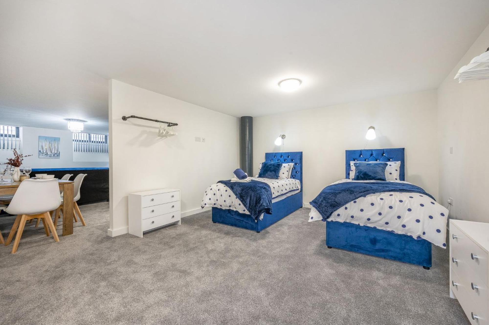 Апартаменти Basement Bliss Hideaway Бредфорд Екстер'єр фото